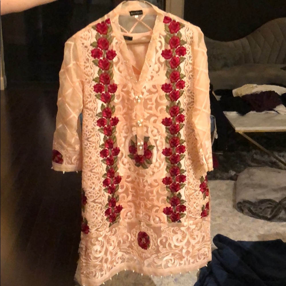 Embroidered floral Kameez